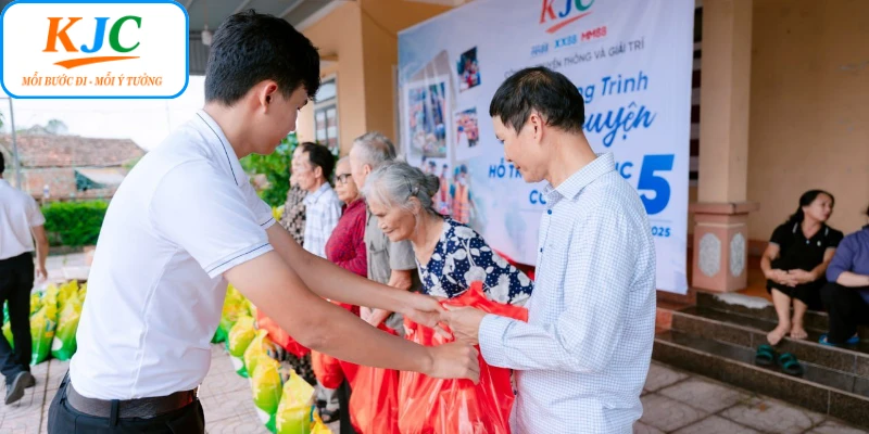 Tái thiết bền vững sau cơn bão số 5